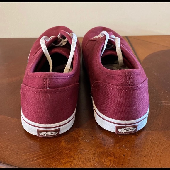 Vans - Picture 3 of 6